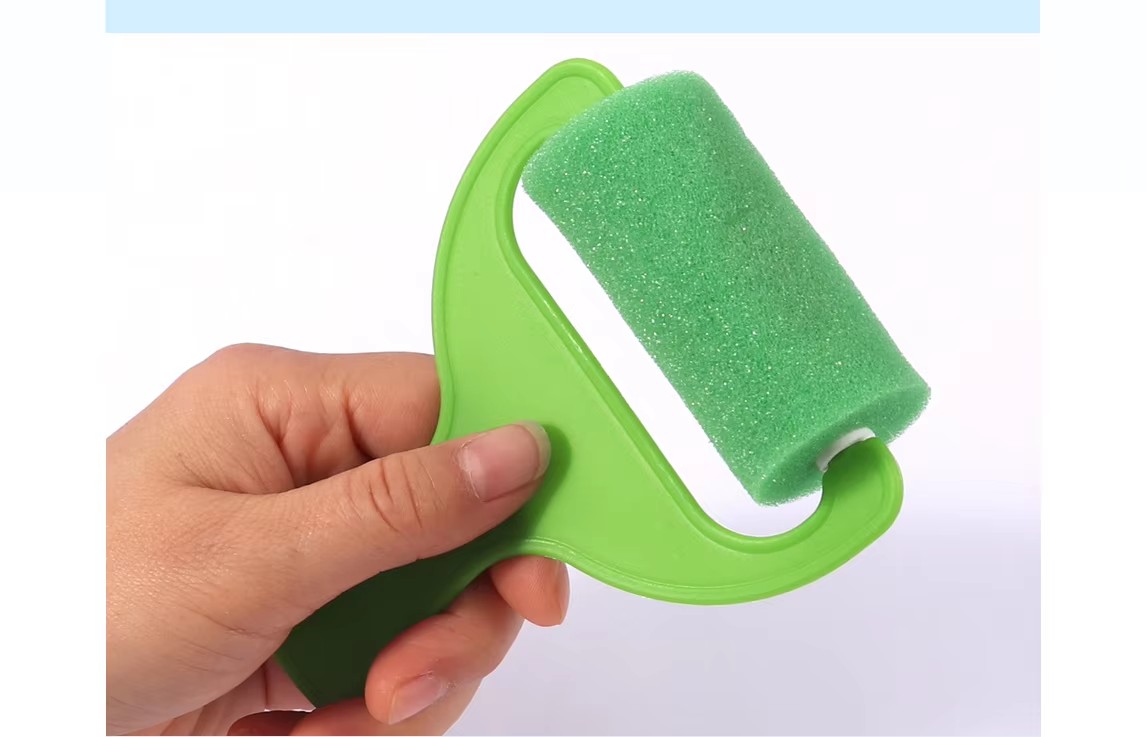 colorful roller sponge brush