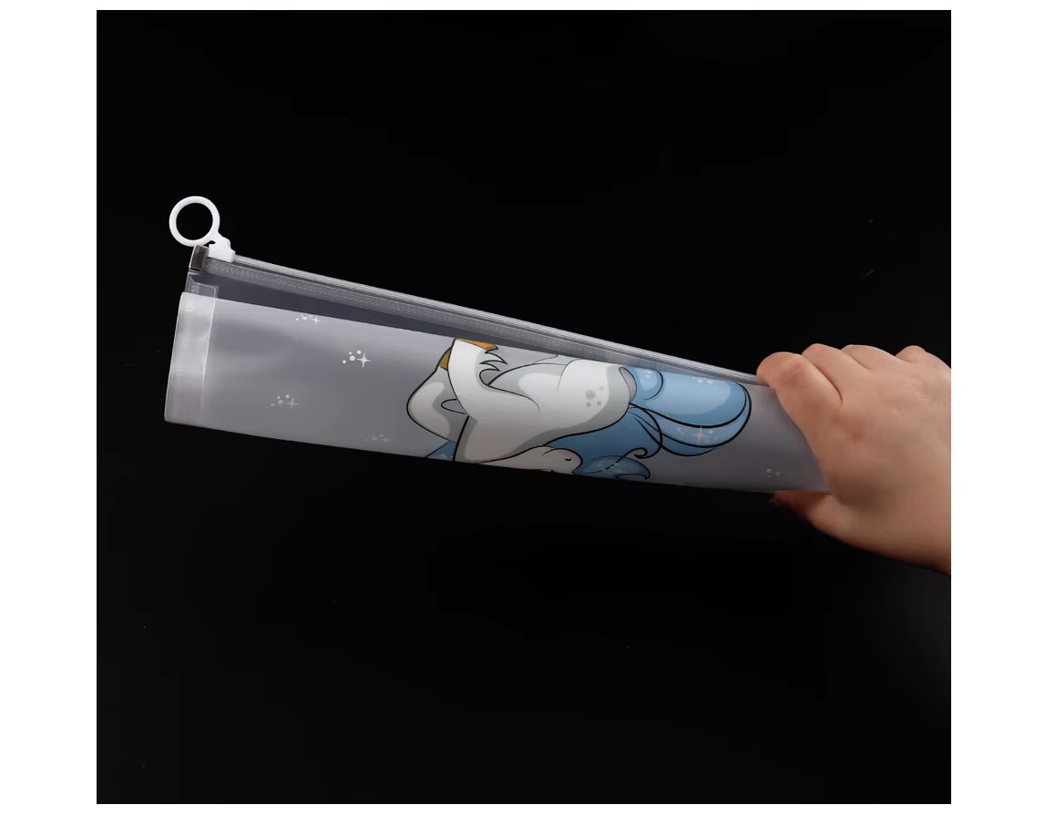 Flexible plastic materia
