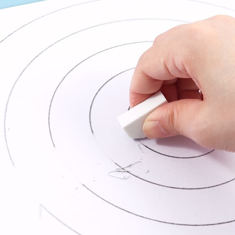 Compass Set With Eraser